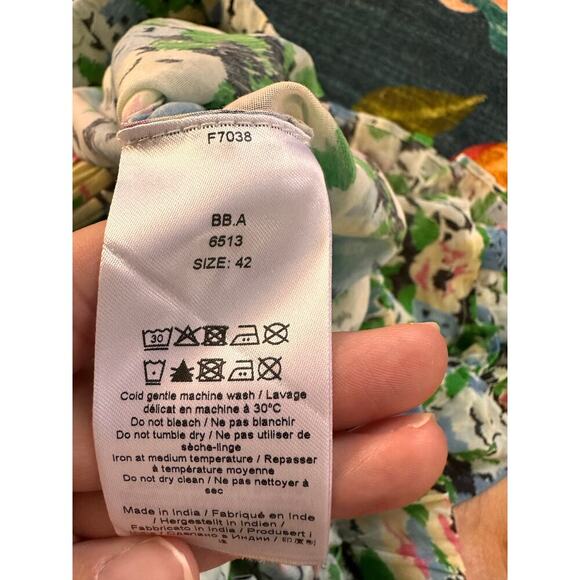 NWOT Ganni Floral Ruffle-Trim Shorts Size 42 / Large - Picture 7 of 9